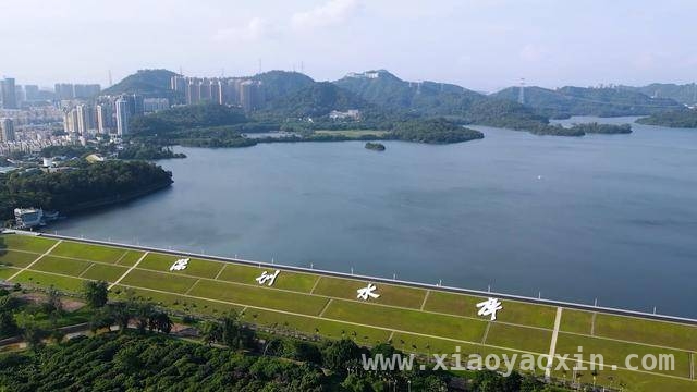 爱与使命：各领域守护者的壮丽画卷，不同岗位，相同坚守：守护祖国的力量
