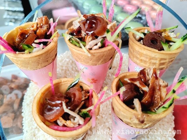 舌尖狂欢！环同济第10届社区美食节嗨翻周末 环同济美食节：多国风味碰撞，居民家门口的美食盛宴