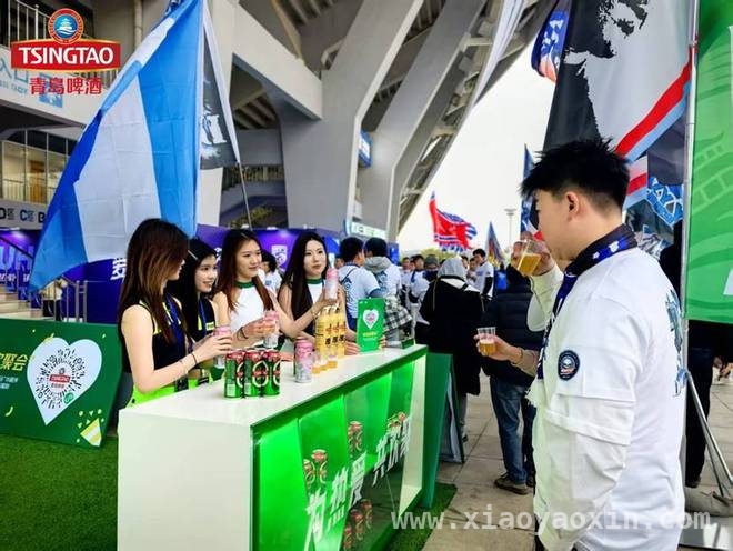 中超赛场啤酒飘香，球迷畅享观赛新体验，2025中超：啤酒与足球碰撞出激情火花