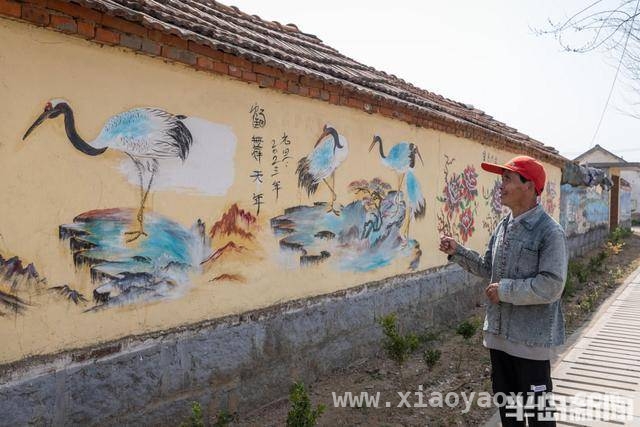 64岁村民刘立忠：用墙绘与爱装点乡村，从困难户到乡村墙绘达人，刘立忠的温暖蜕变