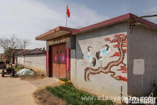 64岁村民刘立忠：用墙绘与爱装点乡村，从困难户到乡村墙绘达人，刘立忠的温暖蜕变