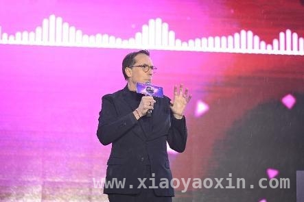 上海春日时尚盛宴，潮流与青年力量共舞，上海春日潮流：青年赋能与时尚跨界交流的精彩绽放