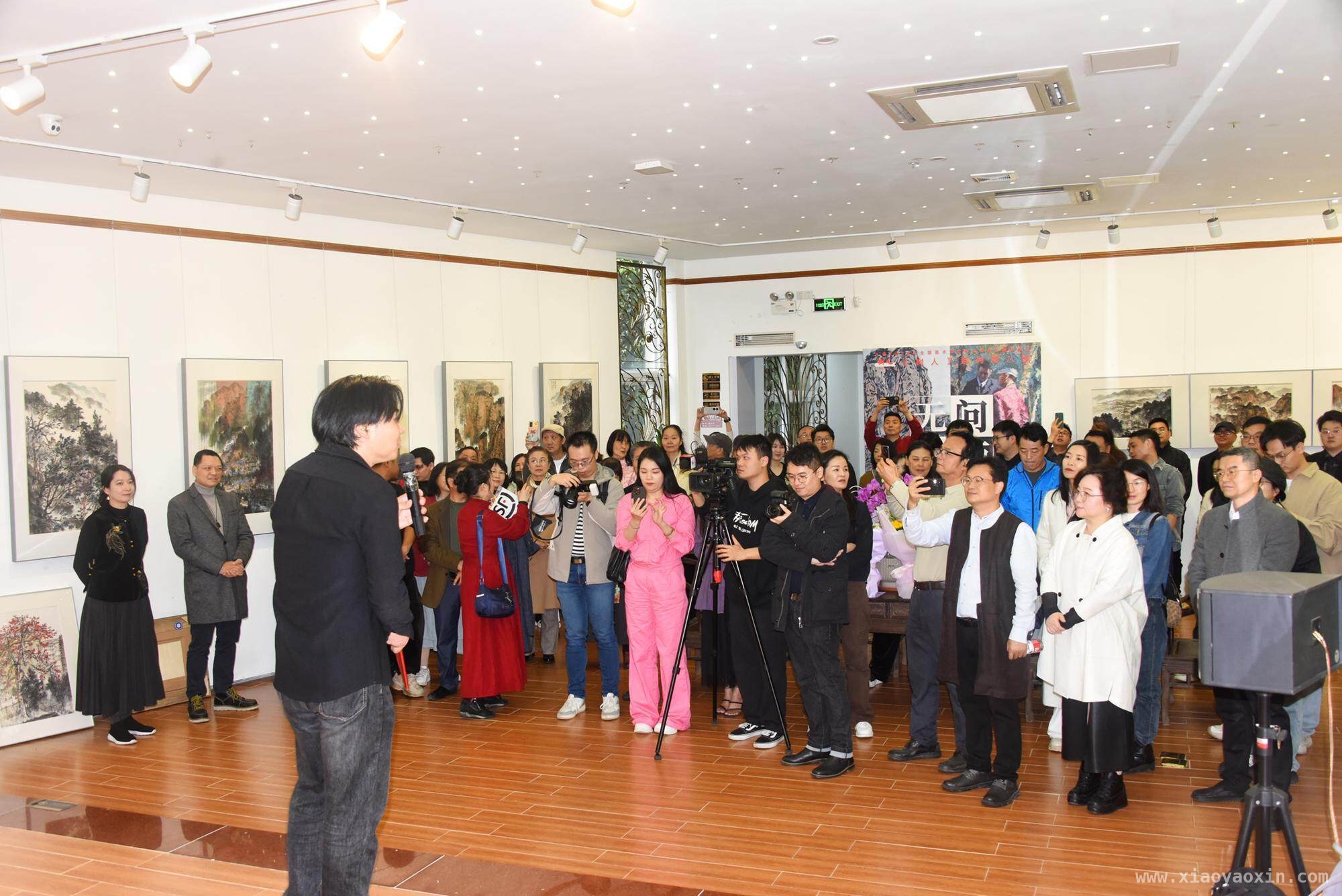 “树人系列”画展：用油画与水墨绘就家国情怀，金仁贵、赵健行美术展：艺术交织下的英雄精神