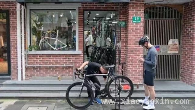 赵老板与自行车行：点燃社区骑行的激情火焰 自行车行赵老板：用骑行让社区生活更精彩