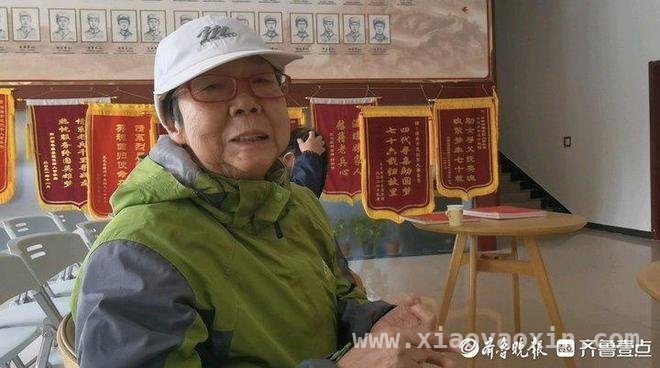 清明祭英烈：海阳女儿蹒跚赴约，致敬济南战役牺牲父亲，77年思念终有寄托，八旬老人腿疾难阻祭扫英烈父亲之路