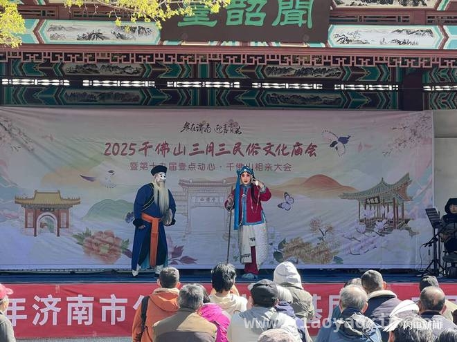 赏千佛山庙会盛景，品传统民俗魅力，千佛山庙会启幕，逾9万游客赴春日盛宴