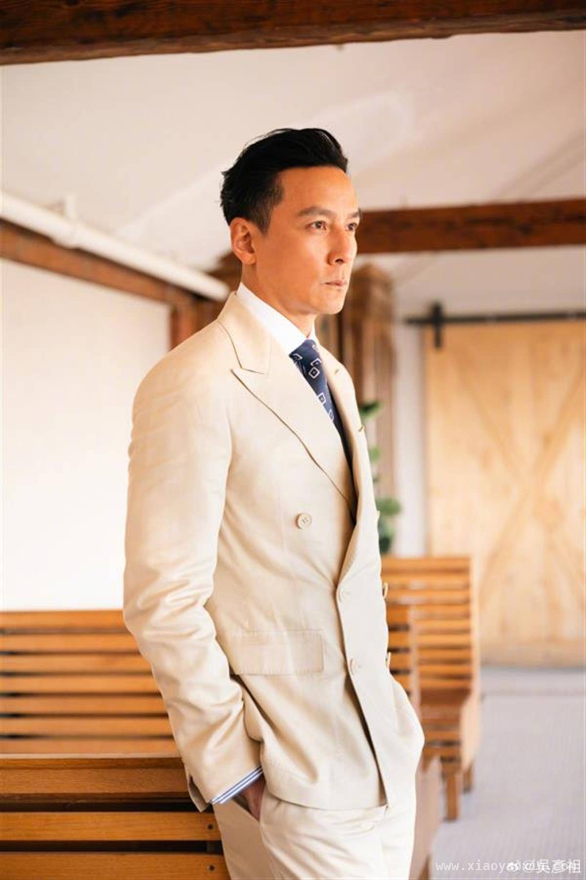 吴彦祖怒斥“光脚乘客”，文明防线需众人共筑
