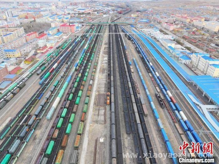 满洲里铁路口岸一季度运量飘红，换装运输效率大升级