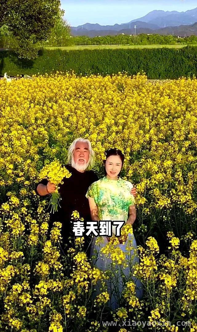 当72岁张纪中遇上小31岁孕妻，油菜花田浪漫背后争议不断 惊爆！张纪中带小娇妻油菜花田拍大片跳华尔兹引热议