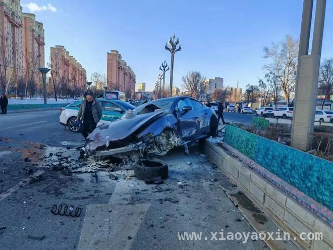 小米SU7爆燃悲剧：是偶然意外还是质量隐忧？