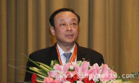 山东纪委监委通报：曾共事的青岛两官员涉嫌违纪违法，同日被查！青岛原副市长与政协原常委仕途轨迹曝光