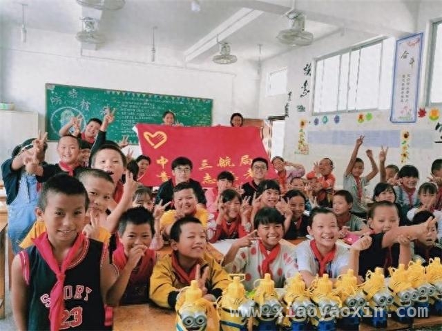 5. 中交三航局“蓝马甲”：用五年青春书写怒江支教传奇