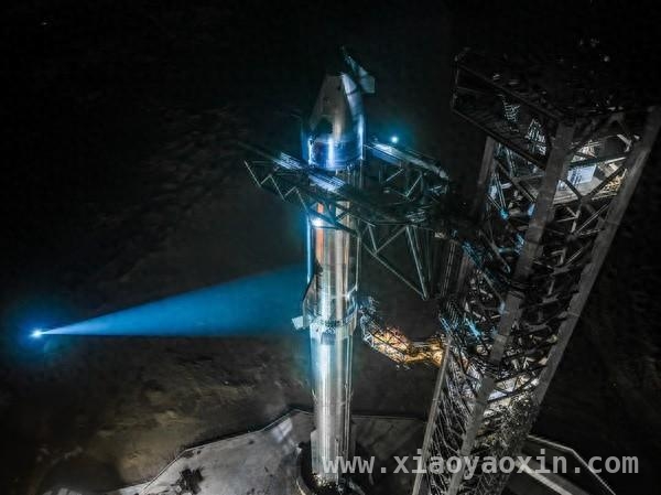 星舰超重型助推器再登场，SpaceX发动机复用探索新进展