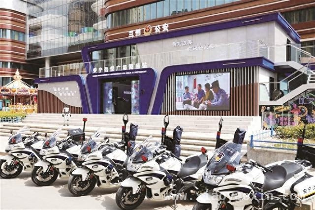 走进兰州首个特色警务站，感受科技与便民的融合魅力，兰州公安安宁吾悦广场枫桥式警务站：智慧便民的新标杆