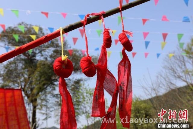 4月1日，广西侗乡花炮节劲展民族风采 湘桂花炮队齐聚，广西侗乡花炮节燃爆民族风情
