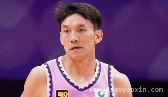 矣进宏告别CBA，篮球梦想另寻新舞台 矣进宏两年CBA之旅落幕，未来篮球路仍长