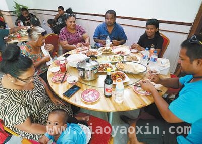 从餐桌到心灵：中国美食在海外的文化影响力 中国美食：跨越国界的味觉与文化盛宴