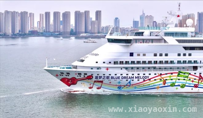 青岛邮轮旅游火爆，2025年消费预计超20亿！，青岛邮轮母港：从“流量”到“留量”的文旅融合新典范