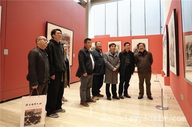 3.走进“从大海到大山”李宝林艺术展，领略老一辈艺术家风采，4.李宝林艺术研究与捐赠展启幕，彰显文化传承力量