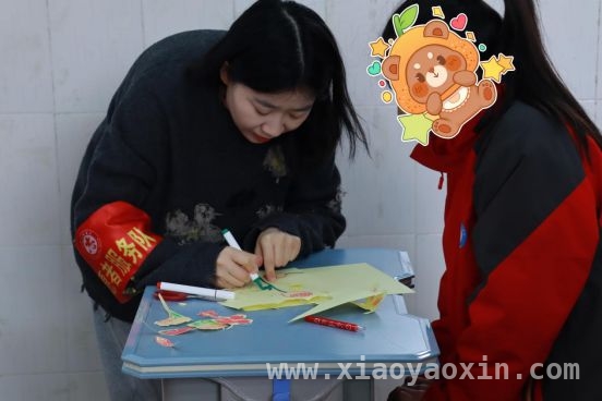 “情绪魔法盒”公益活动：重庆外语外事学院志愿者助力特教儿童成长，重外志愿者的爱心之举：用“情绪魔法盒”疗愈特教儿童