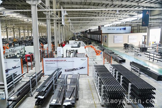 新豪轩门窗：以极限挑战成就非凡空间体验，4月11日，新豪轩门窗吉尼斯挑战见证非凡品质
