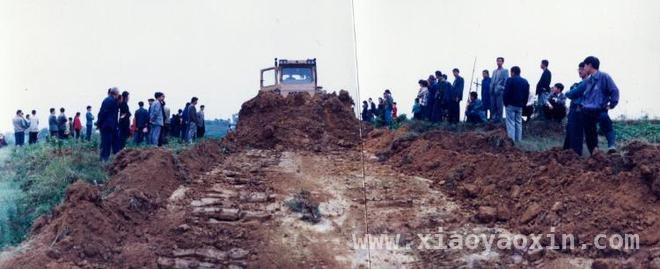 40 年机场“蝶变”，44 年摄影人生的见证与坚守，44 年专注摄影，定格重庆江北国际机场发展瞬间