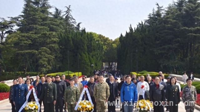 “缅怀先烈”主题活动：漕河泾街道党员传承红色力量，上海徐汇党员清明祭英烈，汲取红色精神再出发