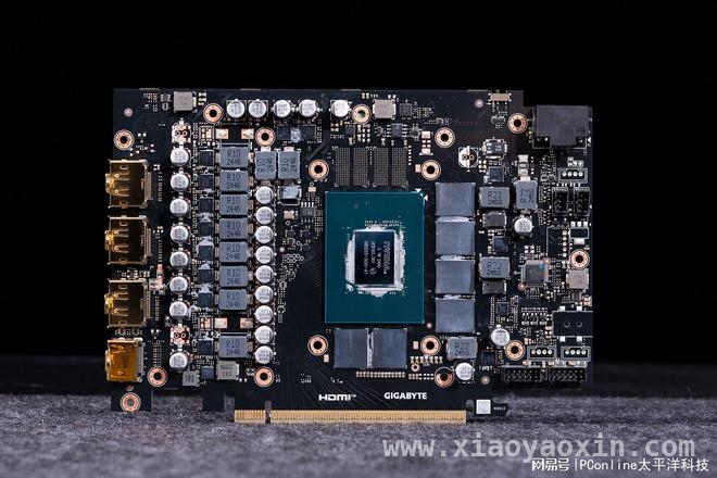 技嘉RTX 5070 GAMING OC 12G魔鹰显卡：赛博机甲美学与卓越性能的融合，技嘉RTX 5070魔鹰显卡：远超上代，性能飙升！