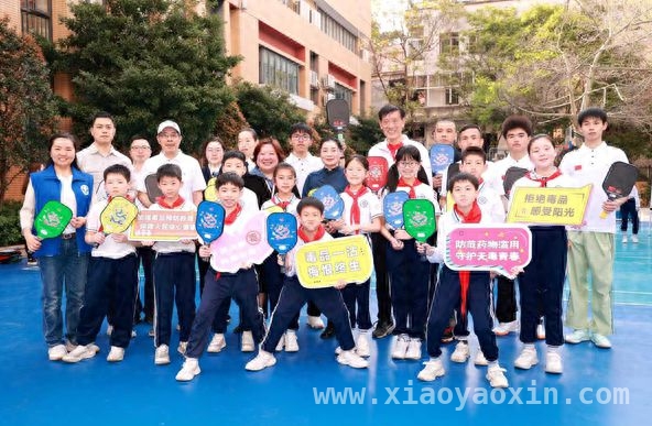 2025 沙面小学活动：挥拍击毒，以匹克球助力全运