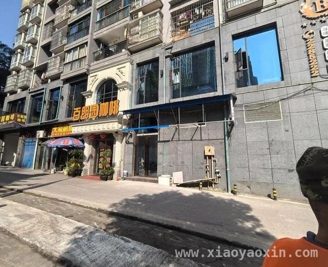 丧葬店开在小区楼下，是情理还是困扰？，化解丧葬店与居民矛盾，需多方包容平衡