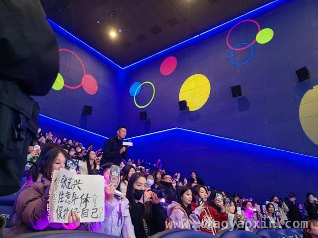 张艺兴领衔，带观众走进听障世界！ 路演，张艺兴与聋人演员共筑温情桥梁！