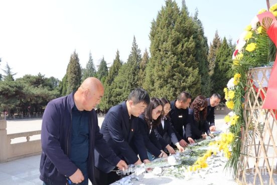 山西路桥集团二公司清明系列活动：点燃党员干部使命感，从清明活动看山西路桥集团二公司的红色传承与使命担当