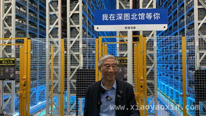 深圳地铁10号线，圆76岁“山西姥爷”书法梦，76岁“山西姥爷”深圳圆梦，与地铁站名浪漫同框