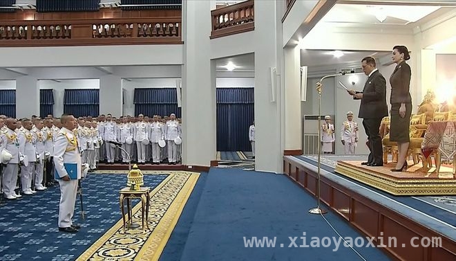 拉玛十世获航空航天荣誉博士，泰国皇室风云涌动，72岁泰王拉玛十世再添博士头衔，苏提达欧拉弄同场有何看点？
