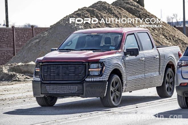 2026款福特F - 150 Lobo原型皮卡亮相，细节差异暗藏玄机
