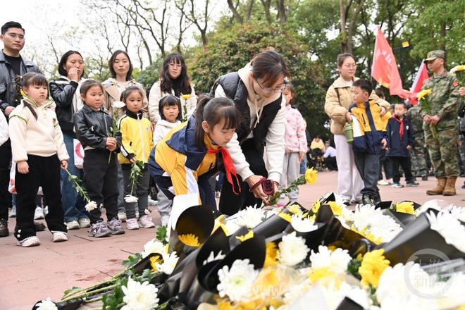 清明重庆歌乐山：在缅怀中感受红色力量 清明假期，重庆歌乐山纪念馆成缅怀先烈热门地