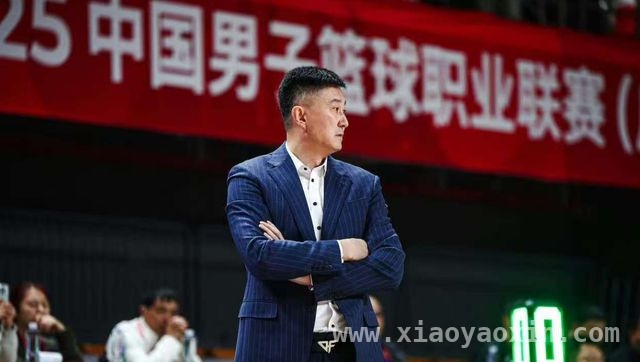 广东宏远阵容调整，对决上海男篮胜算几何？ 广东宏远vs上海男篮，谁能突出重围？