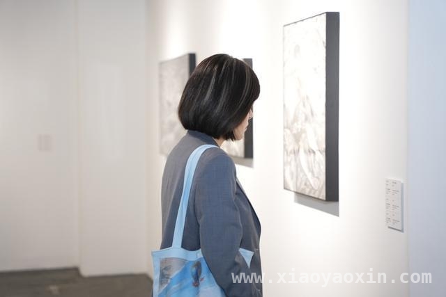 “东西汇梦”：中意版画碰撞出文化火花，虹口见证：中意艺术家以版画续写交流传奇