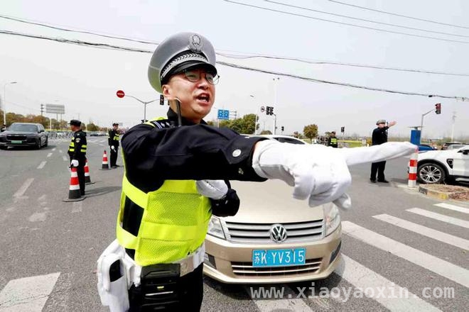 清明时节，闵行公安为70余万祭扫与踏青人群保驾护航，清明假期，闵行公安用行动守护市民祭扫踏青平安