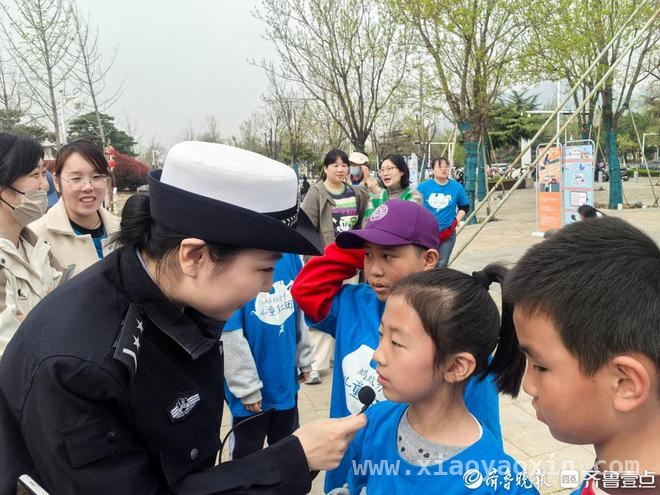 清明时节，泰安“交警公园”成小朋友学交安知识的欢乐场