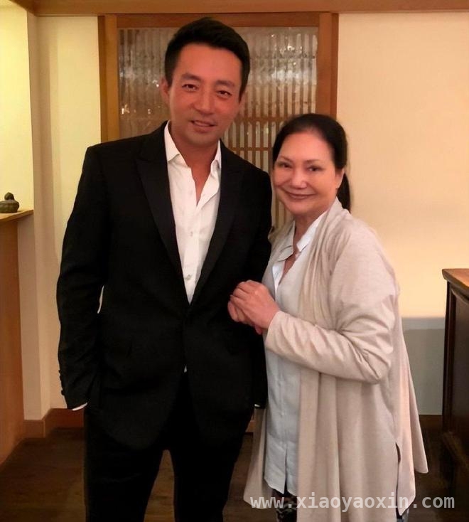 狗仔炮轰S家，汪小菲能否摆脱S家“吸血”？，大S离世后，S家与汪小菲的纷争引网友热议