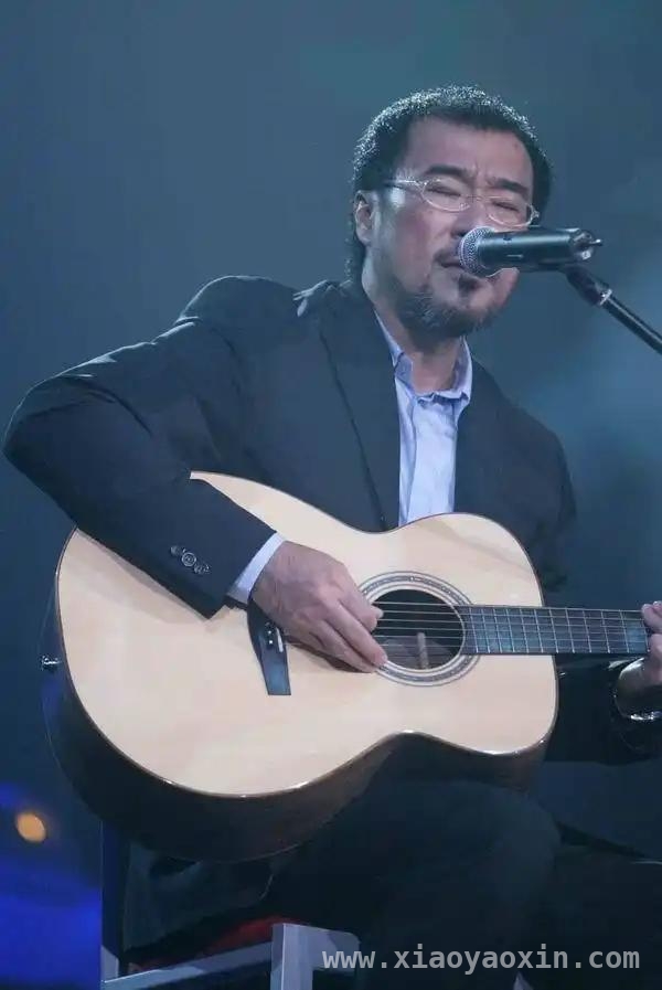 从“笨蛋”到音乐教父：李宗盛的传奇人生与爱情纠葛