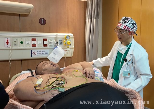 “中国第一胖”逆袭记：科学减重，重获健康人生，718.8斤“中国第一胖”逆袭，减重300斤开启新生活！